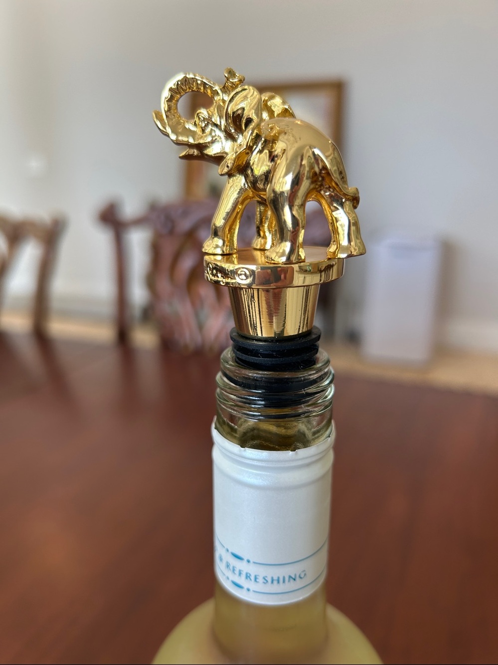 Lilly Pulitzer Gold Elephant Critter Wine Bottle Stopper GWP 002458